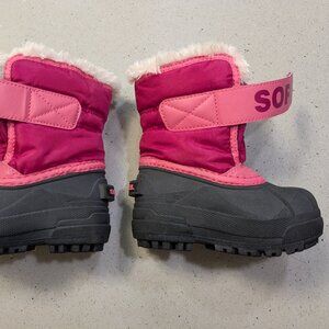 Toddler snow boots